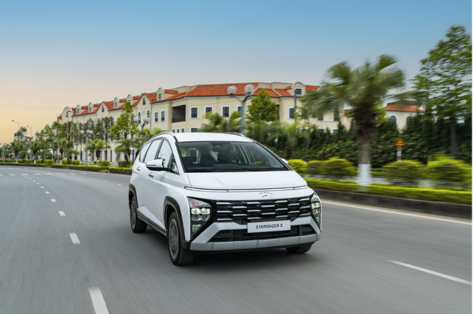 3-1754158163-4303-1754158327 Hyundai Stargazer phiên bản X. Ảnh: HTV