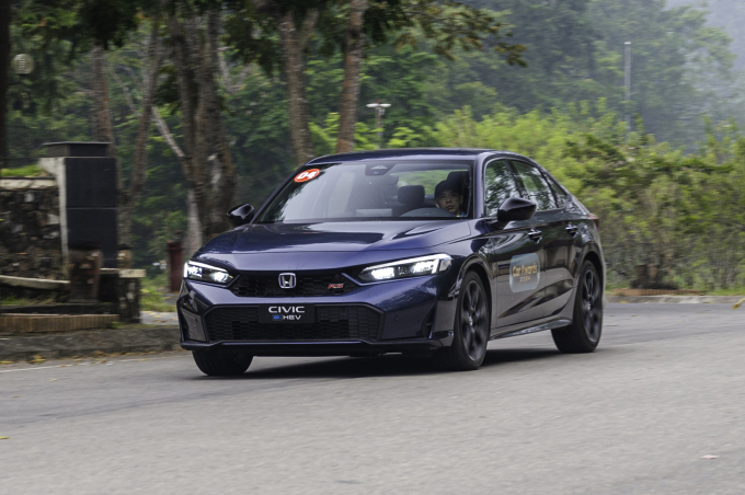 4-5127-1733078375-2939-1733078-8406-5197-1755578772 Honda Civic trong hành trình Car Awards, tháng 11/2024. Ảnh: Minh Quân