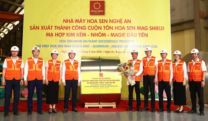 8296c0edd49b5cc5058a-175490862-3958-5228-1754909197 Công ty sản xuất thành công cuốn Tôn Hoa Sen Mag Shield đầu tiên. Ảnh: Hoa Sen