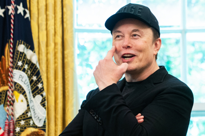 afp-20250530-48pc9xy-v1-highre-7943-8775-1754367631 Tỷ phú Elon Musk tại Phòng Bầu dục ở Nhà Trắng ngày 30/5. Ảnh: AFP