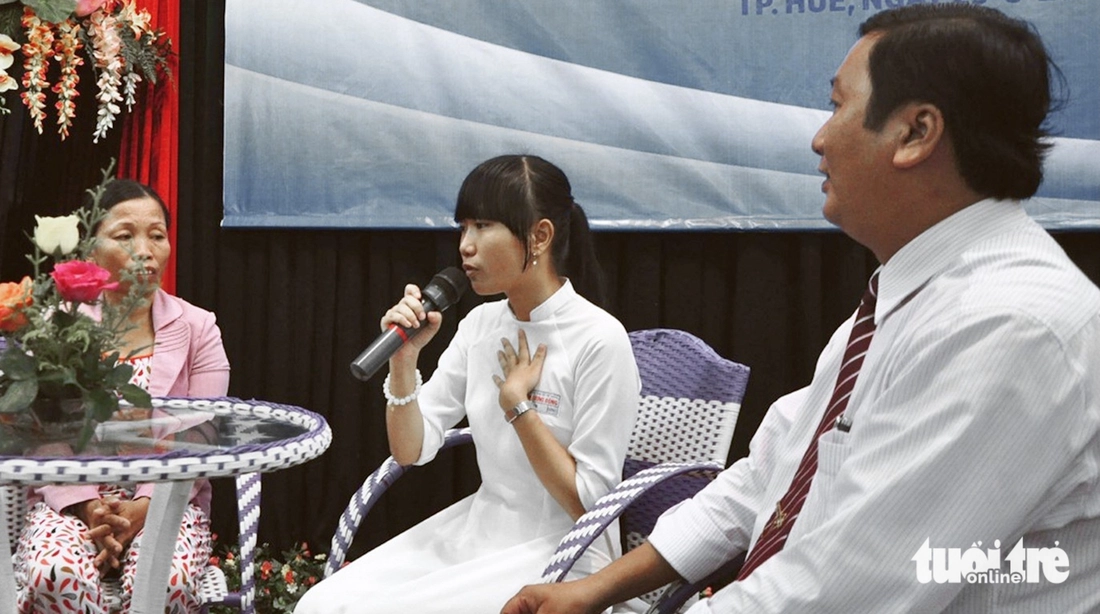 Thầy hiệu trưởng 12 năm đi tìm những ‘giấc mơ sắp tắt’ gửi cho Tiếp sức đến trường - Ảnh 6.