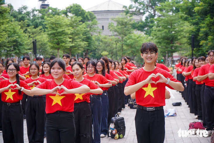 base64-17553139033681488289106 Quốc ca - Ảnh 6.