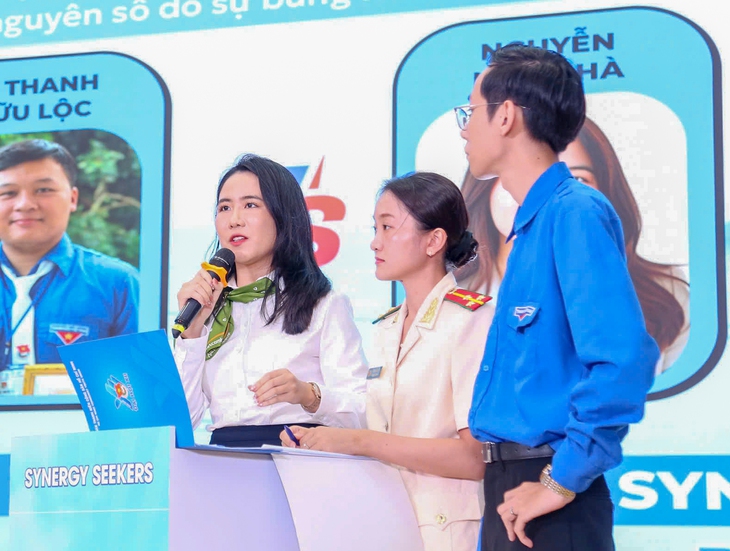 bui-hong-ha-1754195814538944893021 Tranh luận có cần học tiếng Anh khi đã có AI dịch trực tiếp - Ảnh 3.