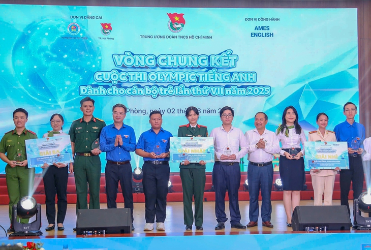 bui-hong-ha-7-1754196124456988701600 Tranh luận có cần học tiếng Anh khi đã có AI dịch trực tiếp - Ảnh 4.