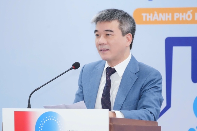 fe6b4e3f148f9dd1c49e-175453428-2513-7176-1754556152 Ông Ngô Trung Dũng, Phó Tổng Thư ký Hiệp hội Bảo hiểm (IAV) tại toạ đàm 7/8. Ảnh: TTO