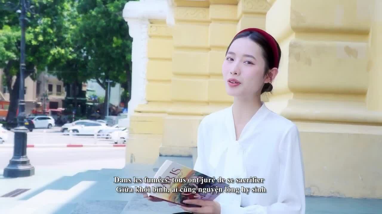 giang-vien-sinh-vien-dai-hoc-ha-noi-hat-ca-khuc-13-thu-tieng-1755598602 Giảng viên, sinh viên Đại học Hà Nội hát ca khúc 13 thứ tiếng