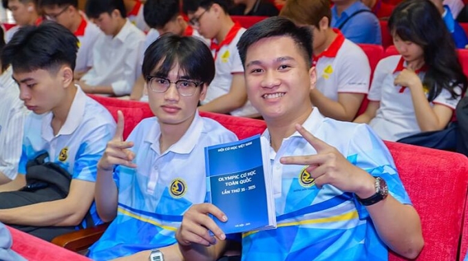 gtvt-1754543065-1754543086-8107-1754543262 Sinh viên trường Đại học Giao thông vận tải ở cuộc thi Olympic Cơ học toàn quốc. Ảnh: Fanpage trường