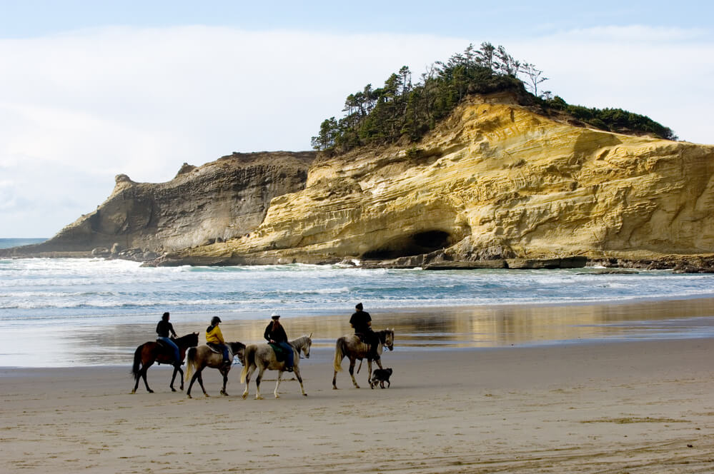 horseback-in-cannon-beach-shutterstock-1572468-1-1755136265