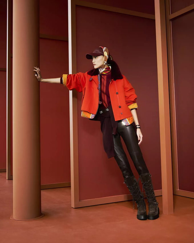 image001-1754032610-4362-1754033570 Các món đồ thời trang của Hermès luôn được giới mộ điệu yêu thích nhờ sự sang trọng, đẳng cấp. Ảnh: Hermès