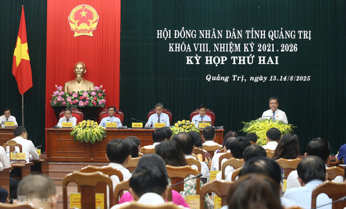 img-5697-1755146482-7727-1755146699 Kỳ họp thứ 2, HĐND tỉnh Quảng Trị thông qua nghị quyết sáng 14/8. Ảnh: Đắc Thành