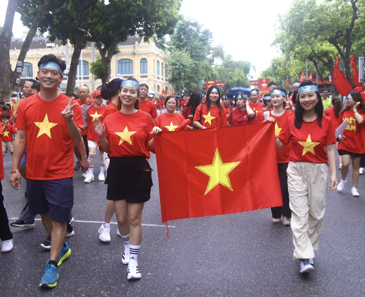 img2323-1755306693096700516067 Cùng Việt Nam tiến bước - Ảnh 4.