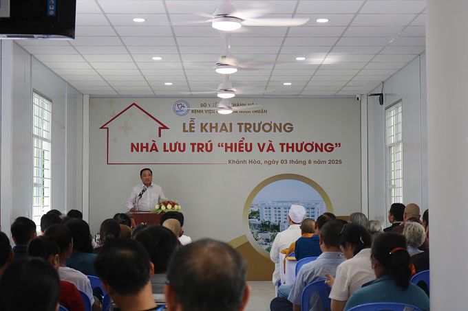 khuonvien-1754212237-175421227-2810-1636-1754212285 Lễ khai trương được tổ chức trong khu nhà lưu trú ở bệnh viện đa khoa Ninh Thuận, phường Đô Vinh. Ảnh: Hoàng Oanh