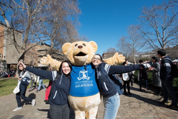 large-1754582075-4963-1754583230 Sinh viên Đại học Melbourne, Australia. Ảnh: University of Melbourne