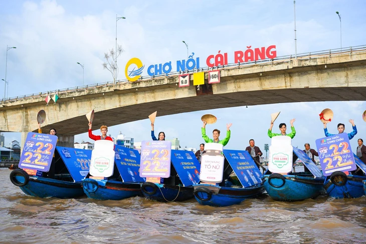 photo-1754383923402-1754383923521347471222 2.222 nhà thuốc Long Châu: Rút ngắn khoảng cách chăm sóc sức khỏe - Ảnh 3.