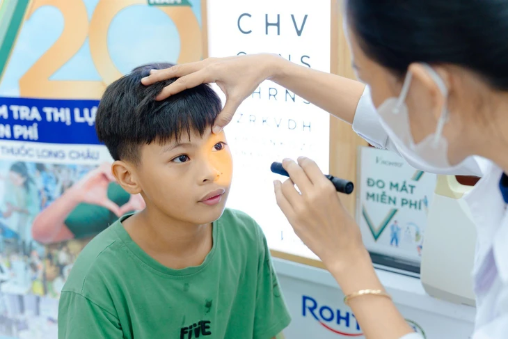 photo-1754909651566-1754909651686193839754 thị lực - Ảnh 3.