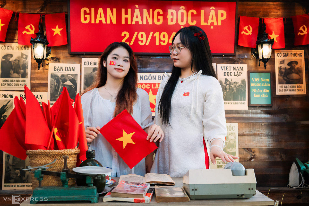 quan-ca-phe-co-do-sao-vang-8-1754751287