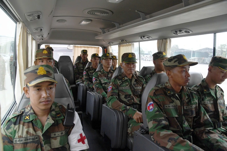 quan-doi-hoang-gia-campuchia-17552518454701185535393 diễu binh - Ảnh 5.