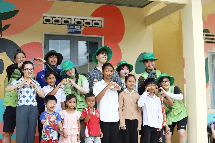 tt-sv-viet-han-read-only-1754365387584155329900 sinh viên Hàn - Ảnh 1.