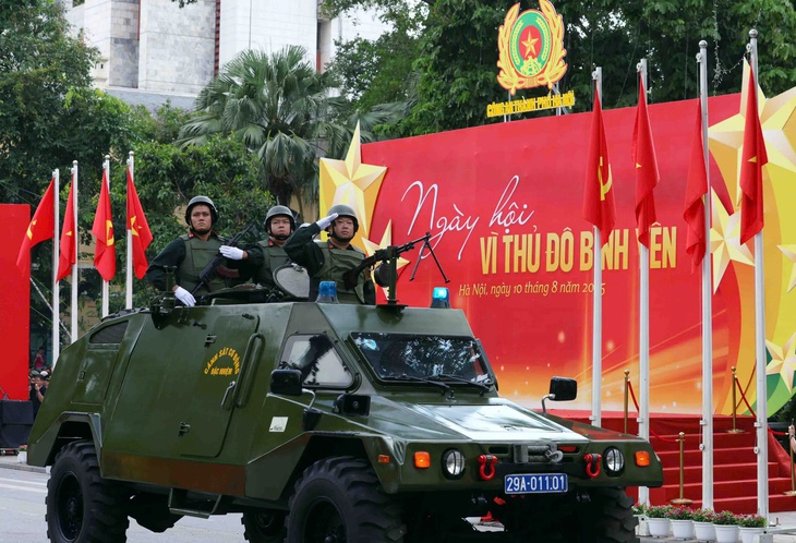 xe-dac-c-1754796743226641269740 công an - Ảnh 8.