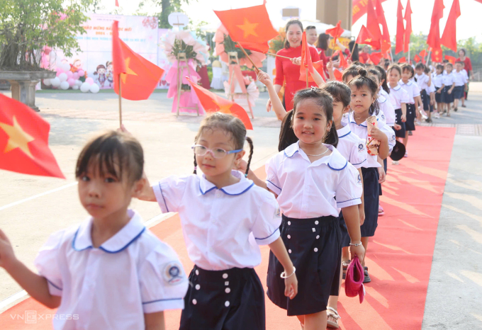 z5798358968301-9849176619a4d7e-8516-4570-1755251403 Khai giảng năm học 2024 -2025 tại trường Tiểu học Đại Thịnh A, Hà Nội. Ảnh: Phạm Hùng