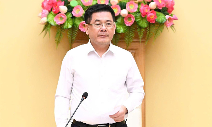 z6859417122971-5edb13adb6b6489-7019-8702-1753955358 Bộ trưởng Công Thương Nguyễn Hồng Diên phát biểu chỉ đạo tại cuộc họp, ngày 31/7. Ảnh: MOIT