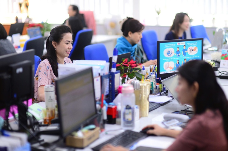 z686948612661710cb7f1665ee184976d273742c3e6d72-17542169930831087258940 Chủ doanh nghiệp ở Việt Nam mong muốn nhân viên sử dụng AI để làm việc nhanh hơn- Ảnh 1.