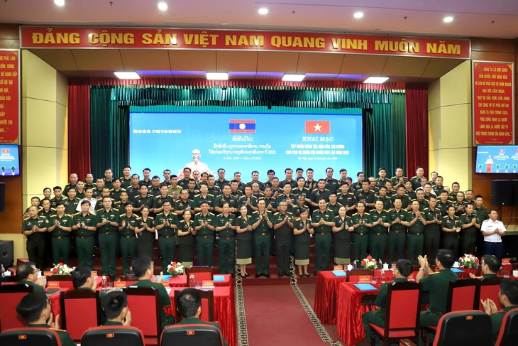 z68956512972720c8cbc6c09c1798fdb508c4bd7a6634b-1754898934589118103167 Việt Nam tập huấn công tác hậu cần, tài chính cho quân đội Lào - Ảnh 3.
