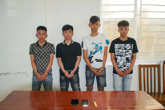 z6927548543997-aa238d40d879b9a-6439-8595-1755700270 Bốn thanh thiếu niên bị bắt tạm giam. Ảnh: Công an cung cấp